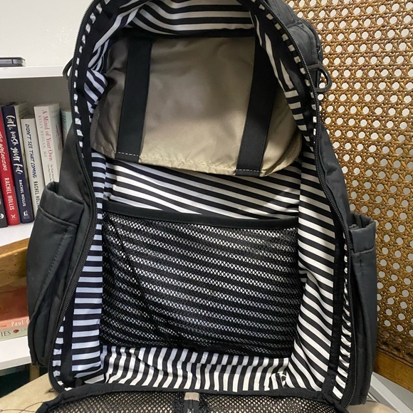 Jujube Diaper Bag Be Right Back - Black Out - Picture 5 of 7